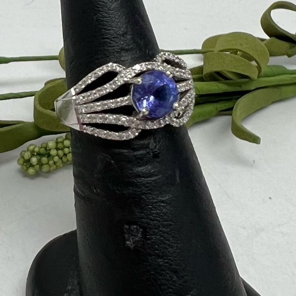 18K Solid White Gold Tanzanite Diamond Ring Sz 5.5 - Picture 14 of 16